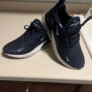 Nike Air Max 270- size 6Y/7.5W